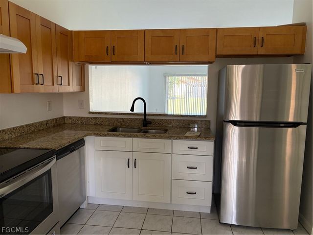 6479 Royal Woods DR, Fort Myers, FL 33908