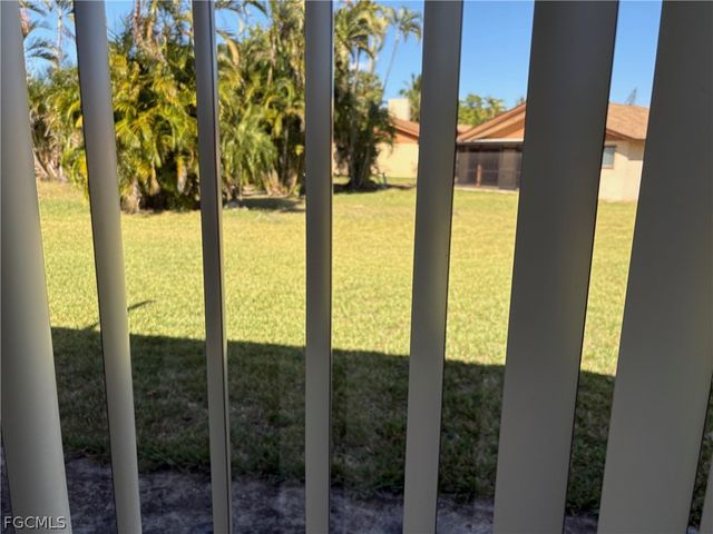 6479 Royal Woods DR, Fort Myers, FL 33908