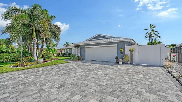 4919 CORAL BOULEVARD, Bradenton, FL 34210