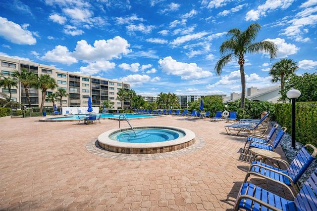 1316 PASADENA AVENUE S 407, South Pasadena, FL 33707