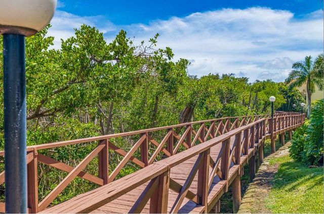 1316 PASADENA AVENUE S 407, South Pasadena, FL 33707