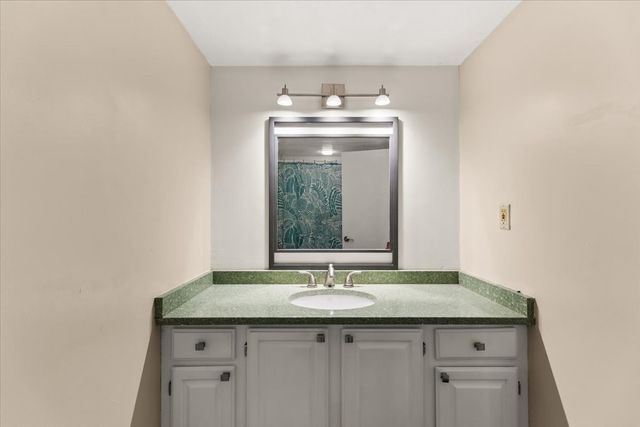 116 Tall Oaks Drive A, Weymouth, MA 02190