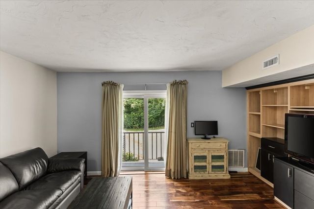 116 Tall Oaks Drive A, Weymouth, MA 02190