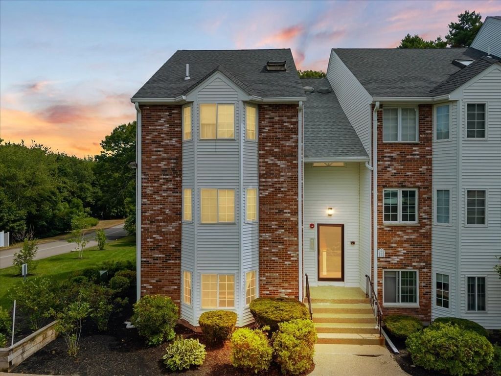 116 Tall Oaks Drive A, Weymouth, MA 02190