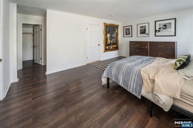 130 Kensington Drive, Fort Lee, NJ 07024