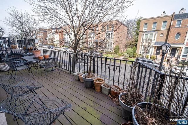 130 Kensington Drive, Fort Lee, NJ 07024