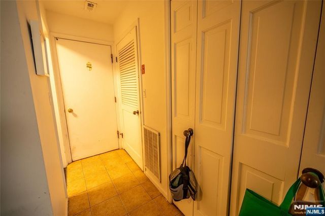 130 Kensington Drive, Fort Lee, NJ 07024