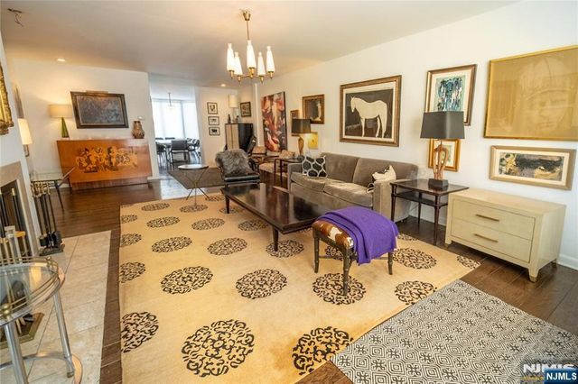 130 Kensington Drive, Fort Lee, NJ 07024