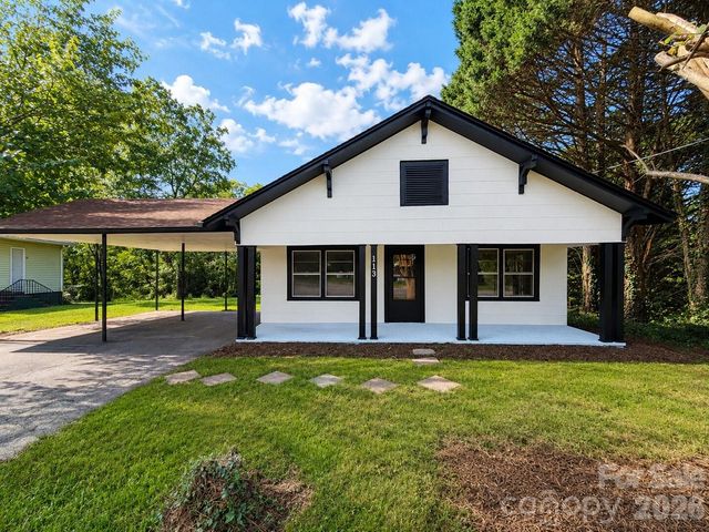 113 Mountain View Street, Morganton, NC 28655