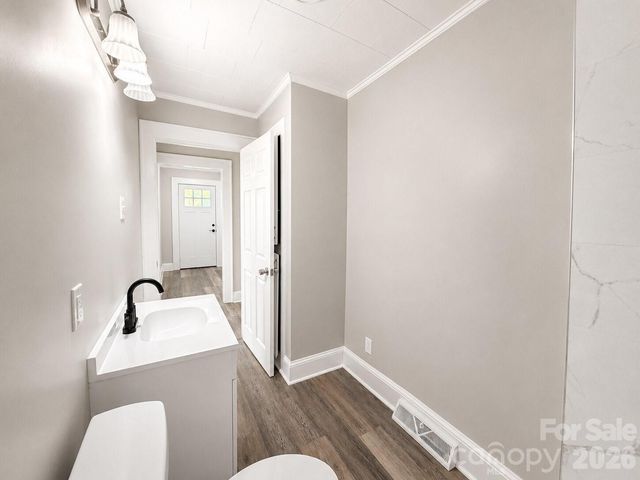 113 Mountain View Street, Morganton, NC 28655