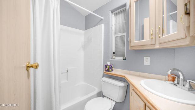 859 Aquamarine Drive, Apache Junction, AZ 85119