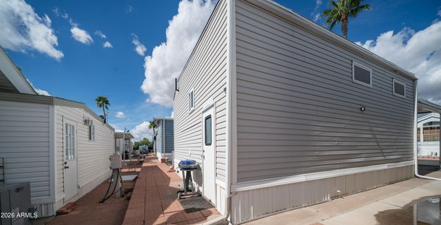 859 Aquamarine Drive, Apache Junction, AZ 85119