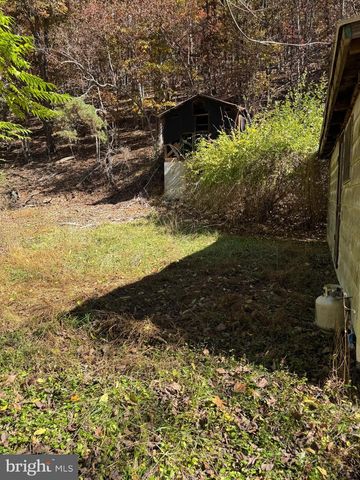 961 ALMOST HEAVEN DR, Petersburg, WV 26847