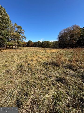 961 ALMOST HEAVEN DR, Petersburg, WV 26847