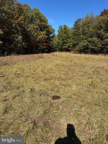 961 ALMOST HEAVEN DR, Petersburg, WV 26847