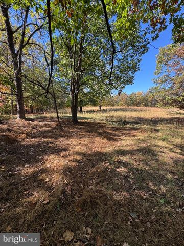 961 ALMOST HEAVEN DR, Petersburg, WV 26847