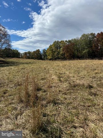 961 ALMOST HEAVEN DR, Petersburg, WV 26847