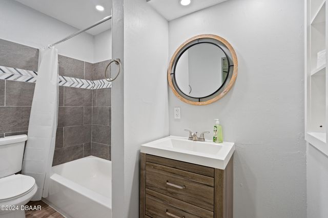 1144 Hillcrest Drive, Daytona Beach, FL 32114