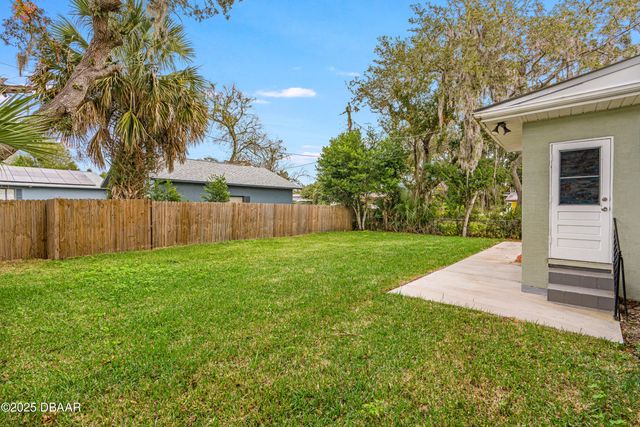 1144 Hillcrest Drive, Daytona Beach, FL 32114