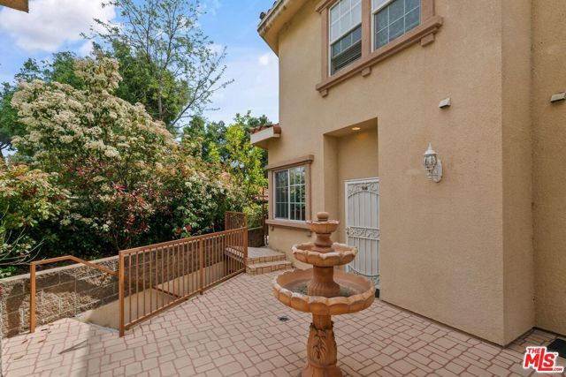 3960 Pennsylvania Avenue 108, La Crescenta, CA 91214