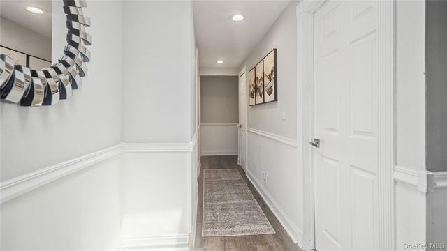 1634 N Gardiner Drive, Bay Shore, NY 11706