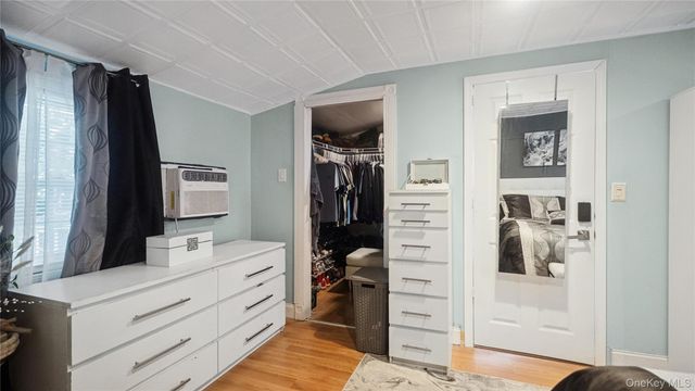 1634 N Gardiner Drive, Bay Shore, NY 11706