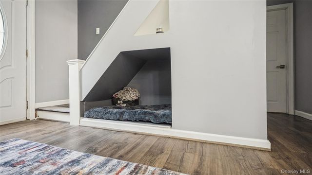 1634 N Gardiner Drive, Bay Shore, NY 11706