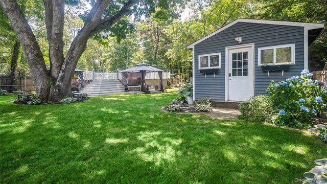 1634 N Gardiner Drive, Bay Shore, NY 11706