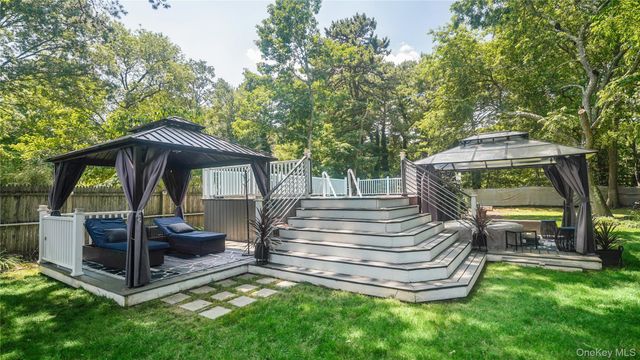 1634 N Gardiner Drive, Bay Shore, NY 11706