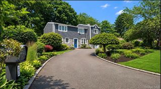 1634 N Gardiner Drive, Bay Shore, NY 11706