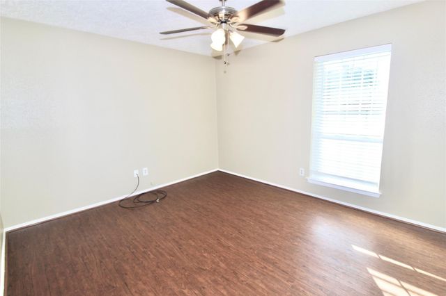 16731 Rippling Mill Drive, Sugar Land, TX 77498