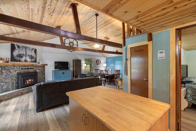 N9131 PARKWAY ROAD, Crivitz, WI 54114