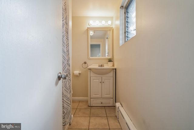 100 RIPKA ST, Philadelphia, PA 19127