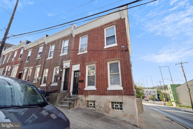 100 RIPKA ST, Philadelphia, PA 19127