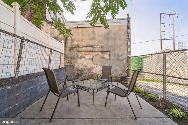 100 RIPKA ST, Philadelphia, PA 19127