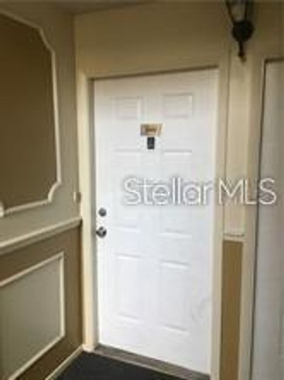 Image 2 of property listing at 3984 VERSAILLES DRIVE 3984C, Orlando, FL 32808