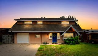 5830 Woodhaven Dr, Corpus Christi, TX 78412