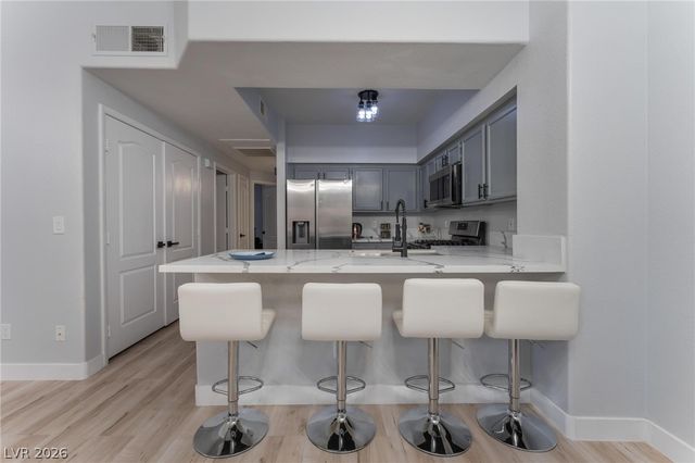 7701 Constanso Avenue 202, Las Vegas, NV 89128