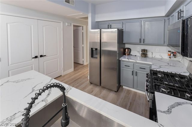 7701 Constanso Avenue 202, Las Vegas, NV 89128