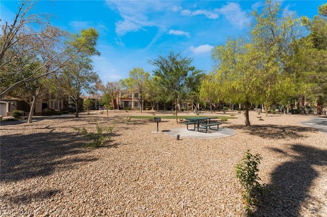 7701 Constanso Avenue 202, Las Vegas, NV 89128