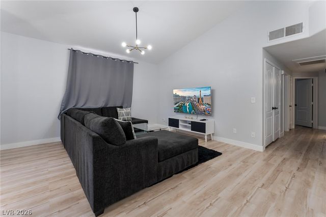 7701 Constanso Avenue 202, Las Vegas, NV 89128