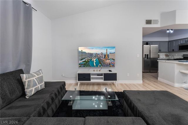 7701 Constanso Avenue 202, Las Vegas, NV 89128