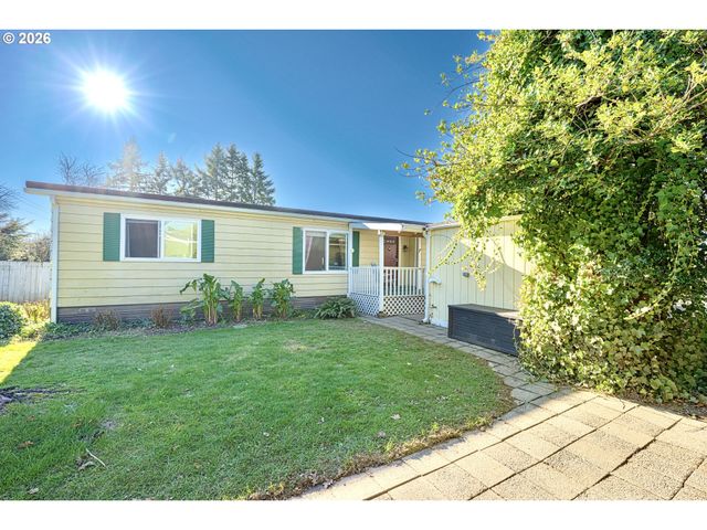1103 N SPRINGBROOK Rd 50, Newberg, OR 97132