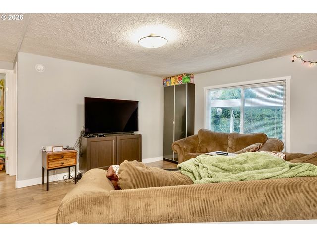 1103 N SPRINGBROOK Rd 50, Newberg, OR 97132