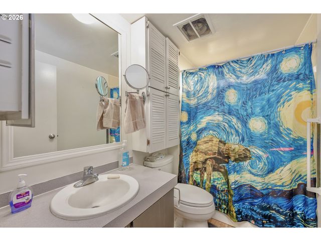 1103 N SPRINGBROOK Rd 50, Newberg, OR 97132