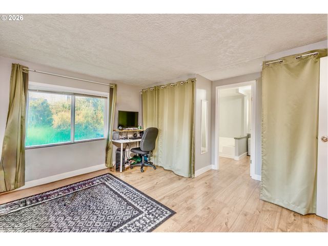 1103 N SPRINGBROOK Rd 50, Newberg, OR 97132