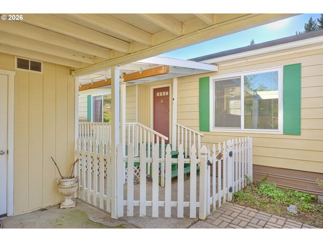 1103 N SPRINGBROOK Rd 50, Newberg, OR 97132