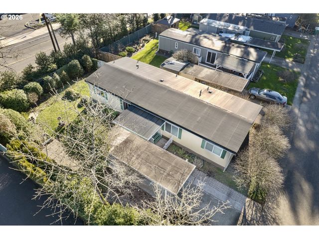 1103 N SPRINGBROOK Rd 50, Newberg, OR 97132