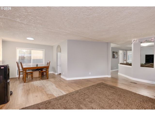 1103 N SPRINGBROOK Rd 50, Newberg, OR 97132