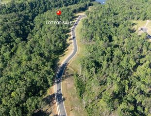 21 Fiji, Tuscaloosa, AL 35406